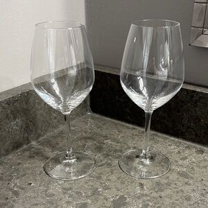 Elegant Clear Wine Glasses Set of Eight!